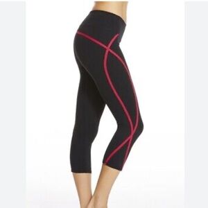 Fabletics Cala Capri Leggings